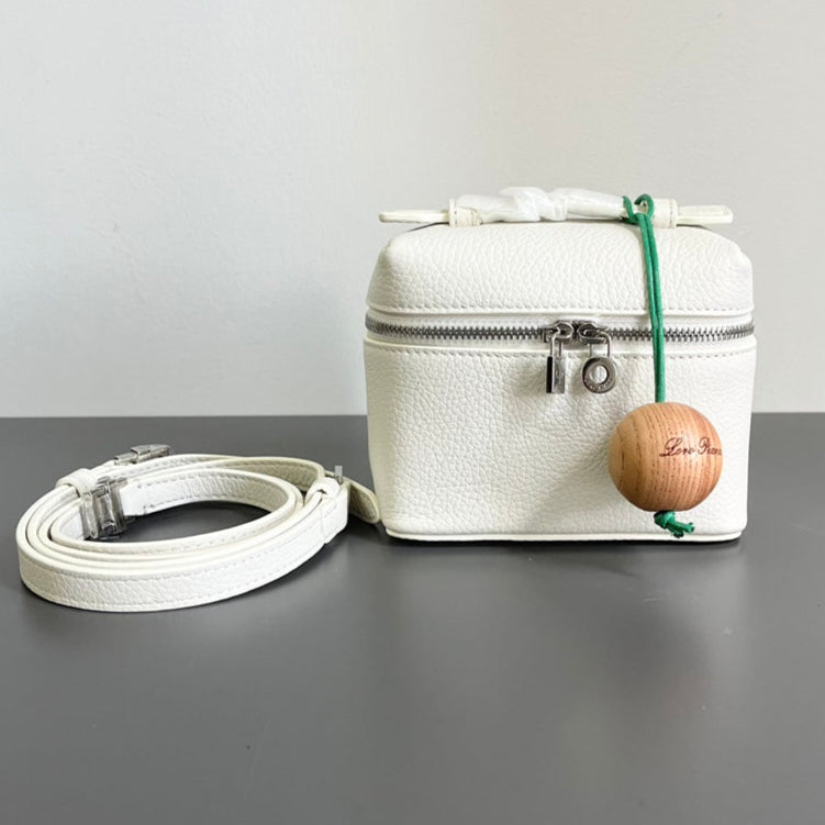 LORO PIANA EXTRA POCKET L12 IN WHITE GRAINED CALFSKIN WITH SILVER HARDWARE