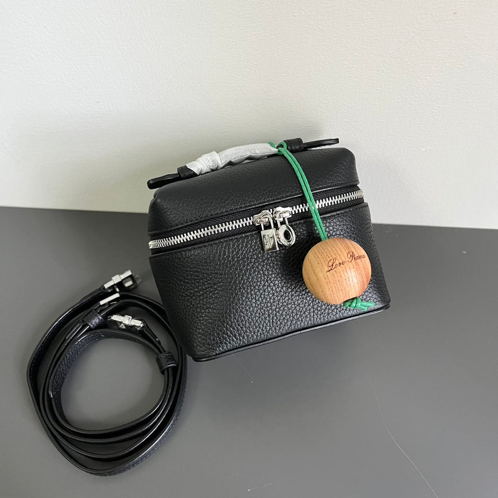 LORO PIANA EXTRA POCKET L12 IN BLACK CALFSKIN WITH SILVER HARDWARE