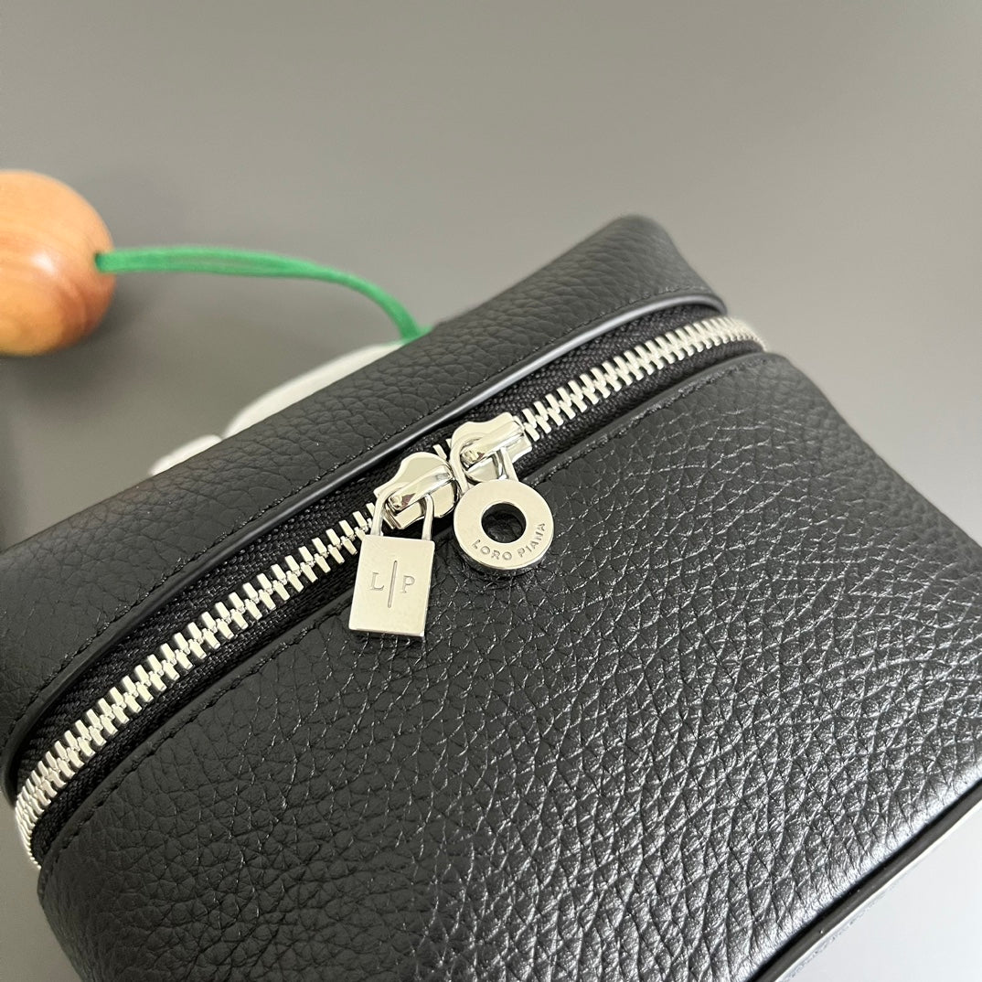 LORO PIANA EXTRA POCKET L12 IN BLACK CALFSKIN WITH SILVER HARDWARE