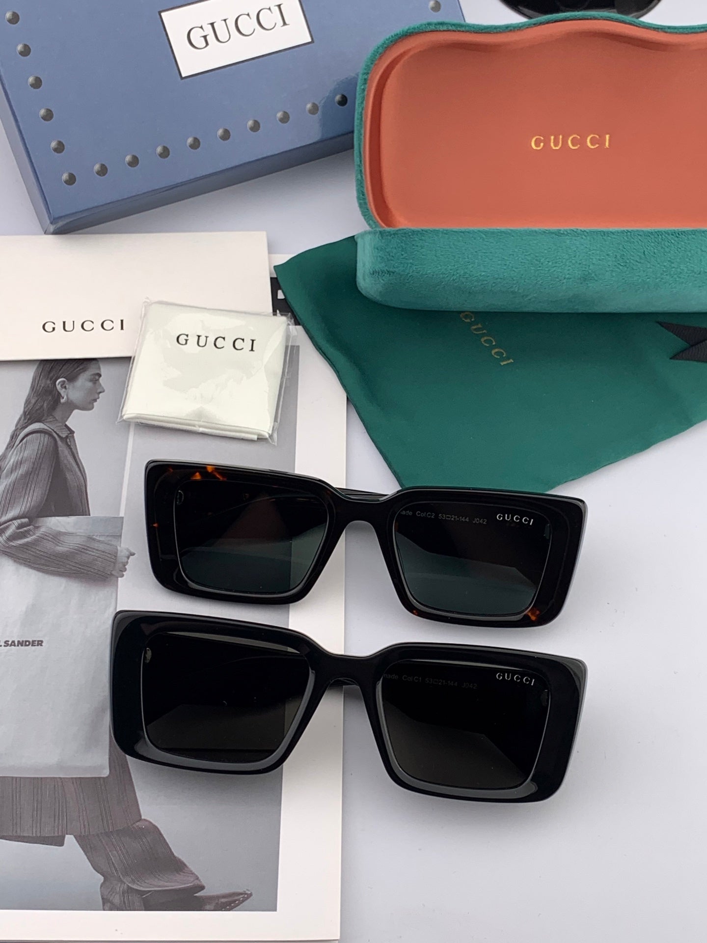 CHUNKY RECTANGULAR FRAME SUNGLASSES G204 IN ACETATE