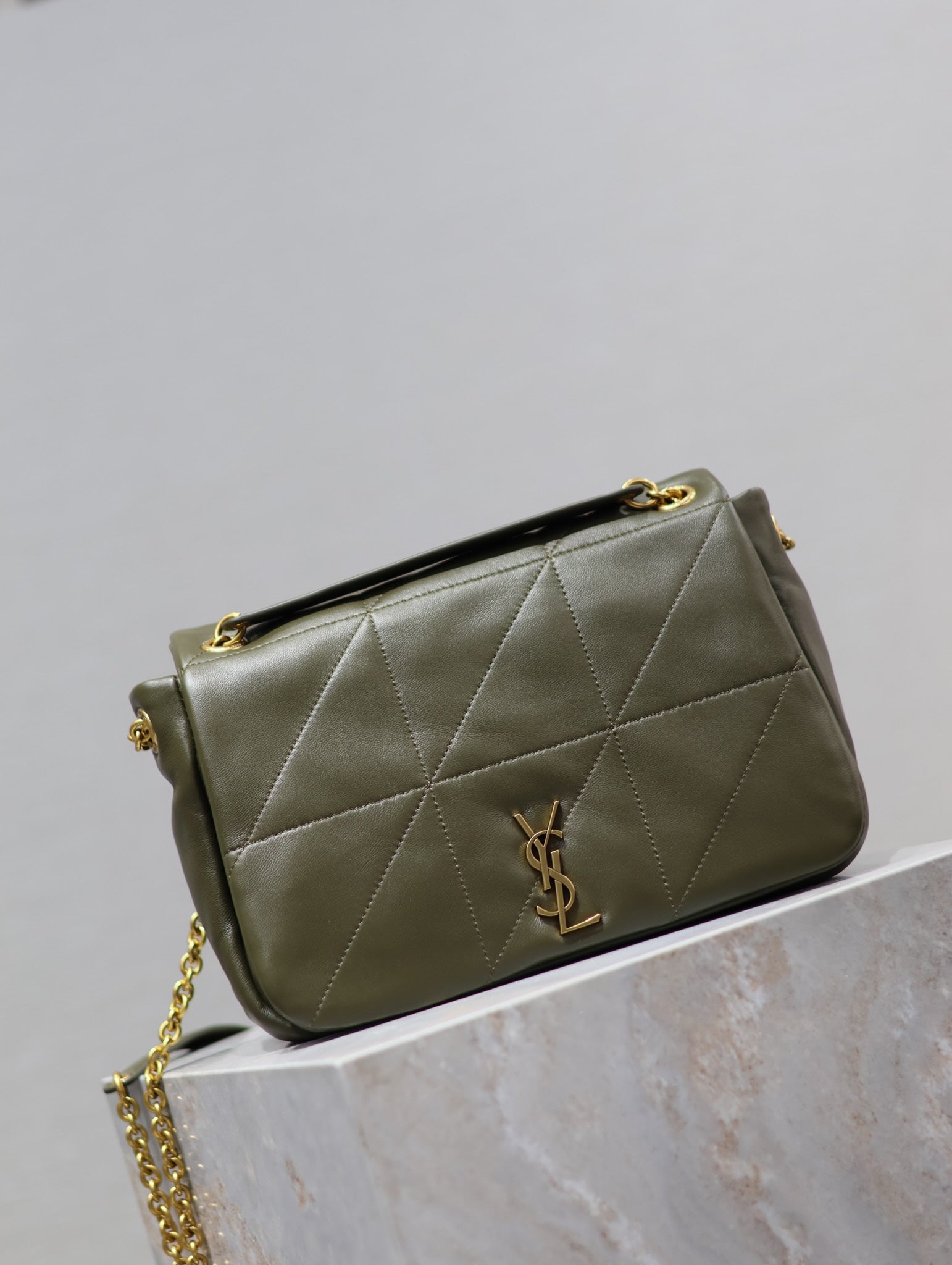 SAINT LAURENT YSL 25S JAMIE 25 IN LIGHT MUSK LAMBSKIN GOLD HARDWRE