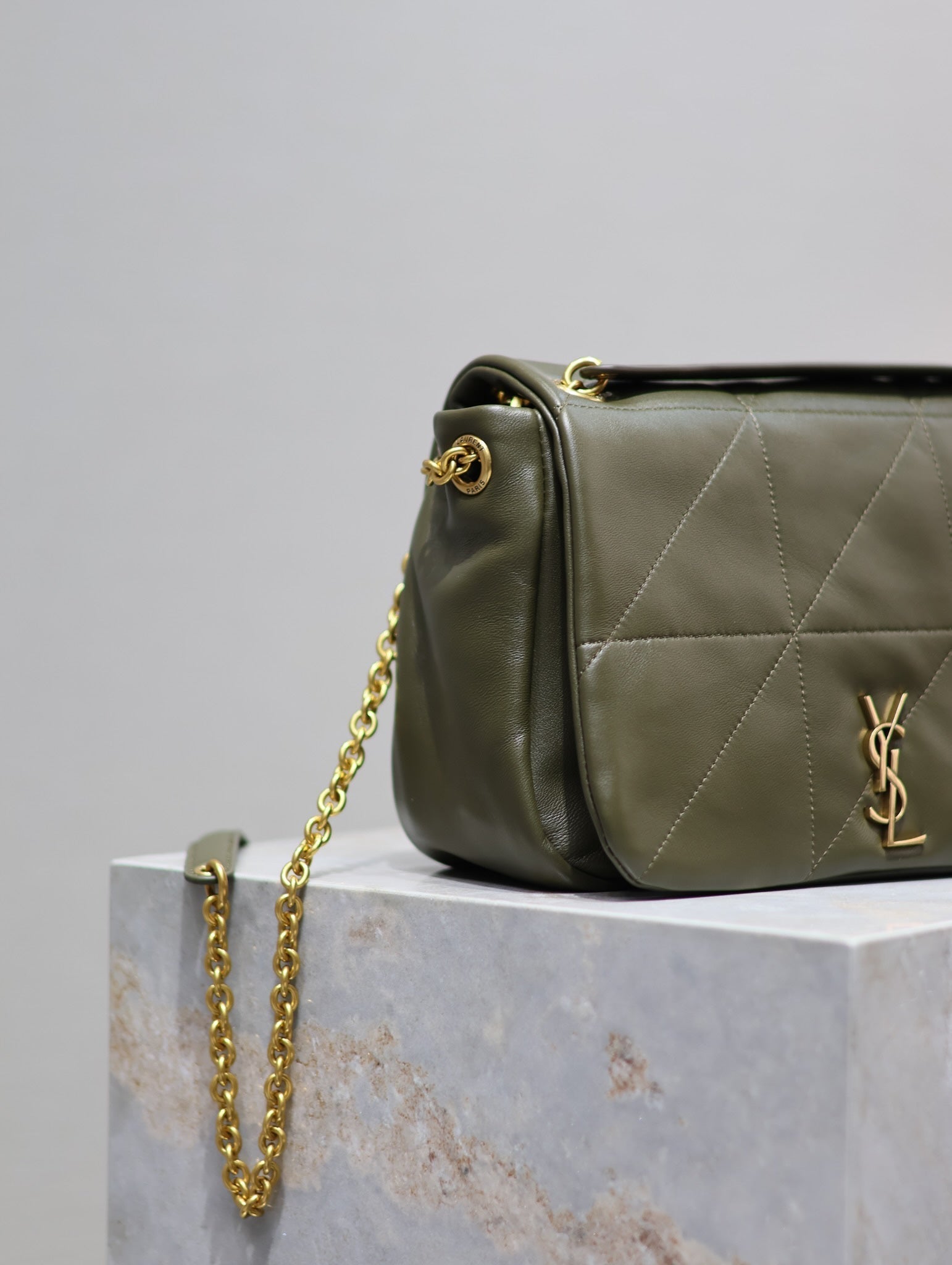 SAINT LAURENT YSL 25S JAMIE 25 IN LIGHT MUSK LAMBSKIN GOLD HARDWRE