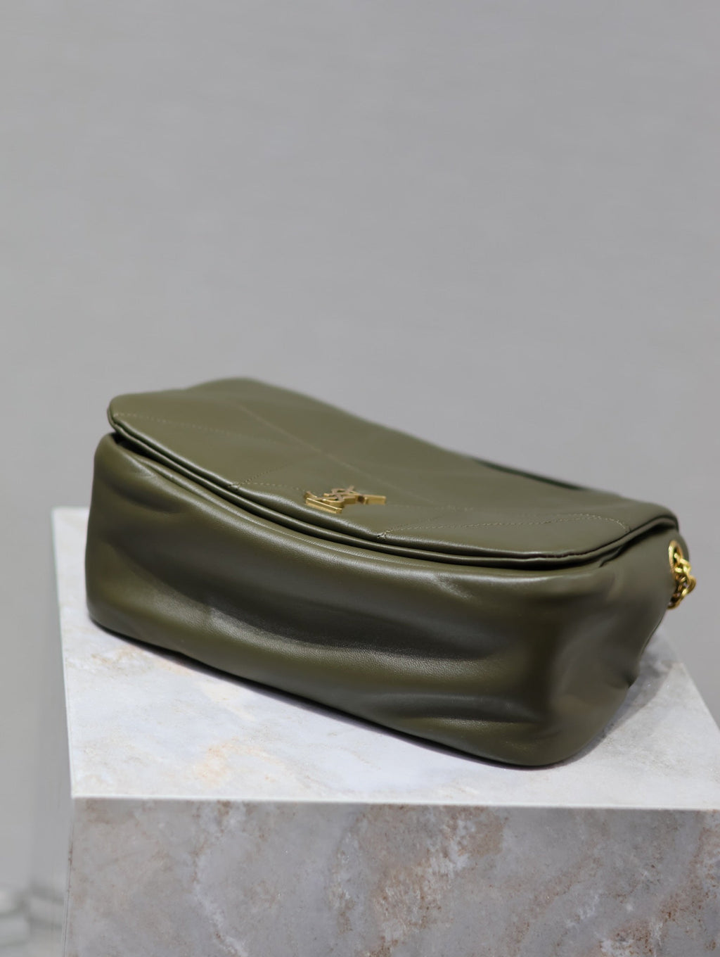 SAINT LAURENT YSL 25S JAMIE 25 IN LIGHT MUSK LAMBSKIN GOLD HARDWARE