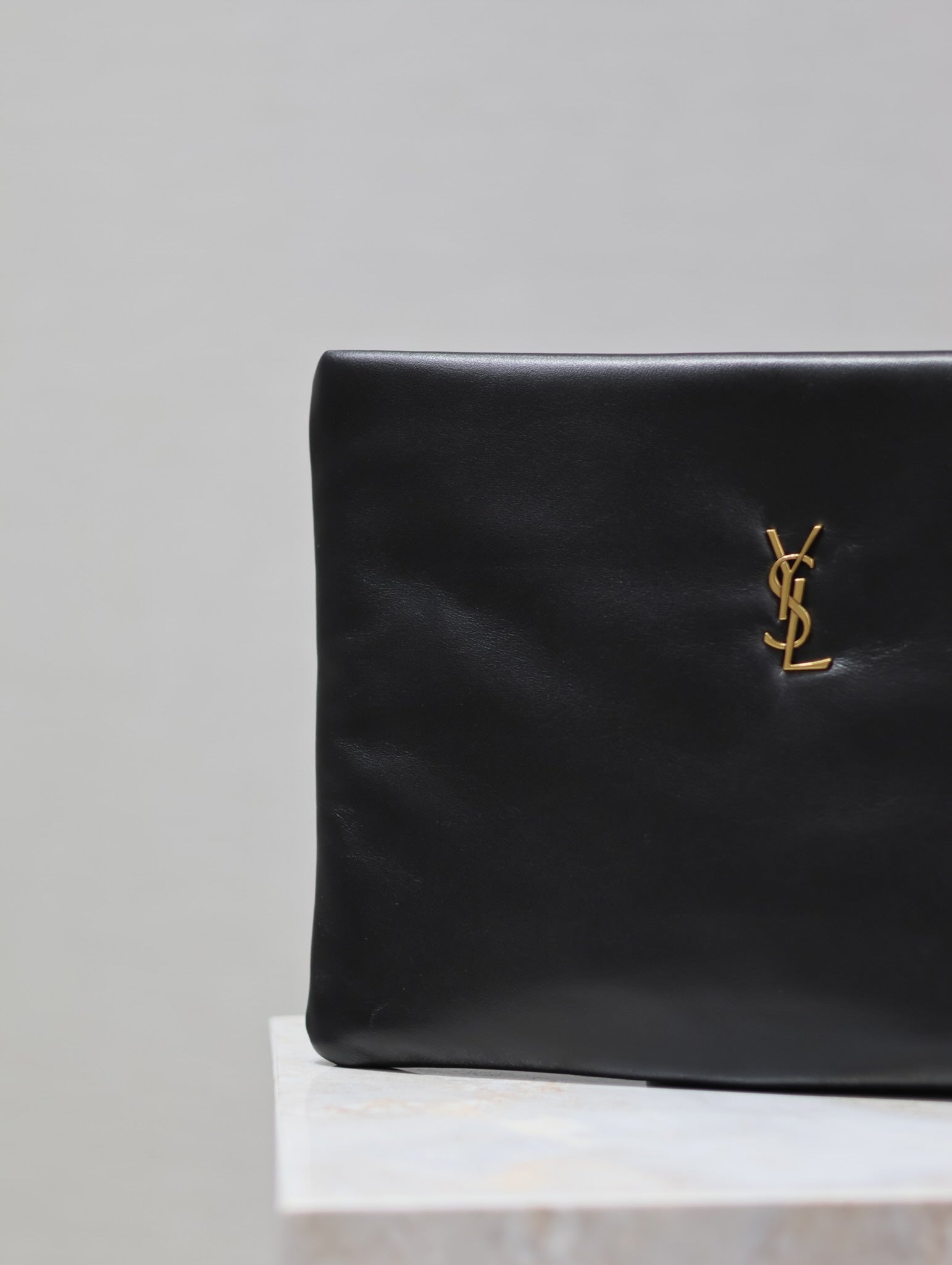 SAINT LAURENT CALYPSO LARGE POUCH 30 IN BLACK SMOOTH LAMBSKIN