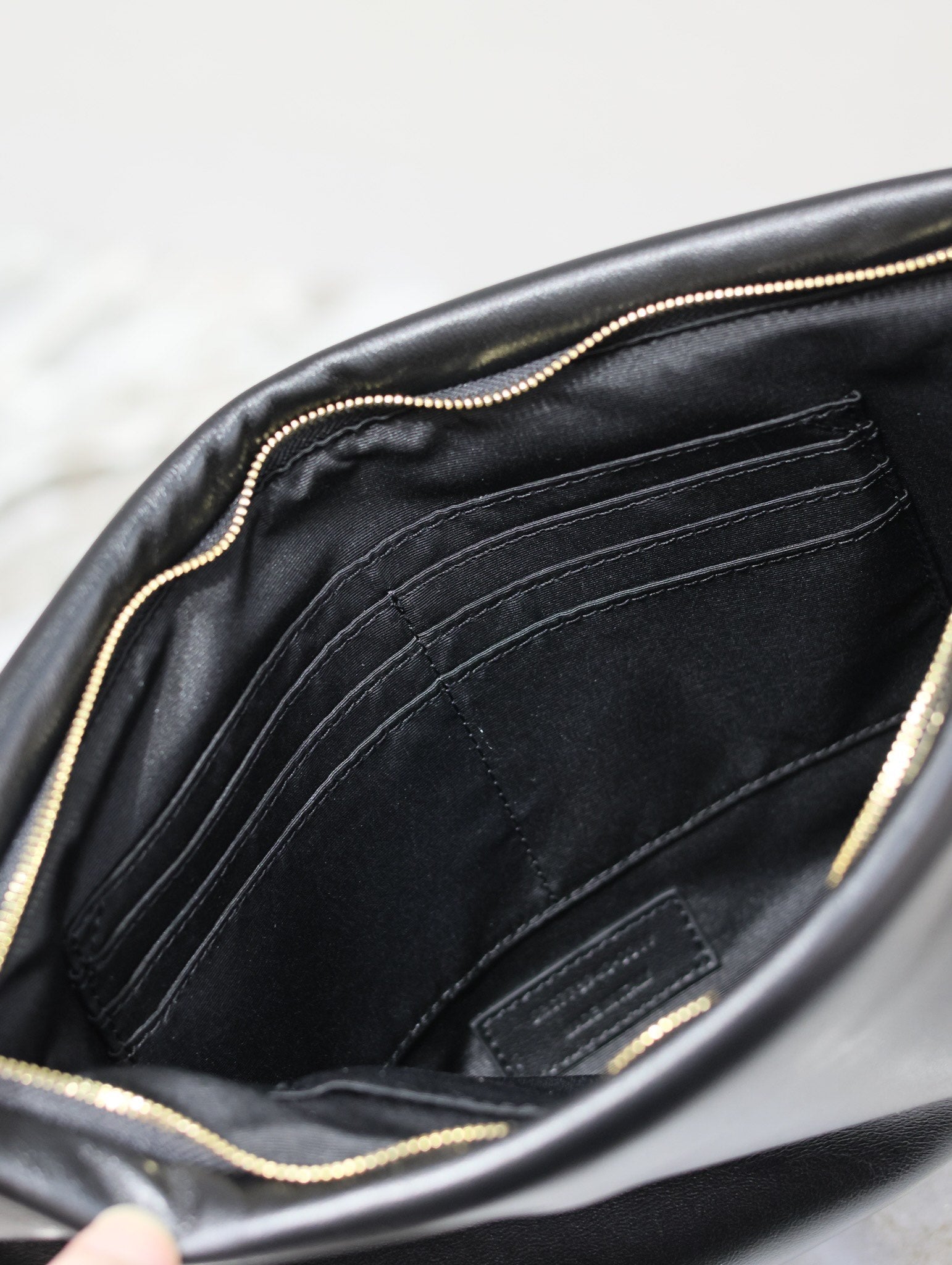 SAINT LAURENT CALYPSO LARGE POUCH 30 IN BLACK SMOOTH LAMBSKIN