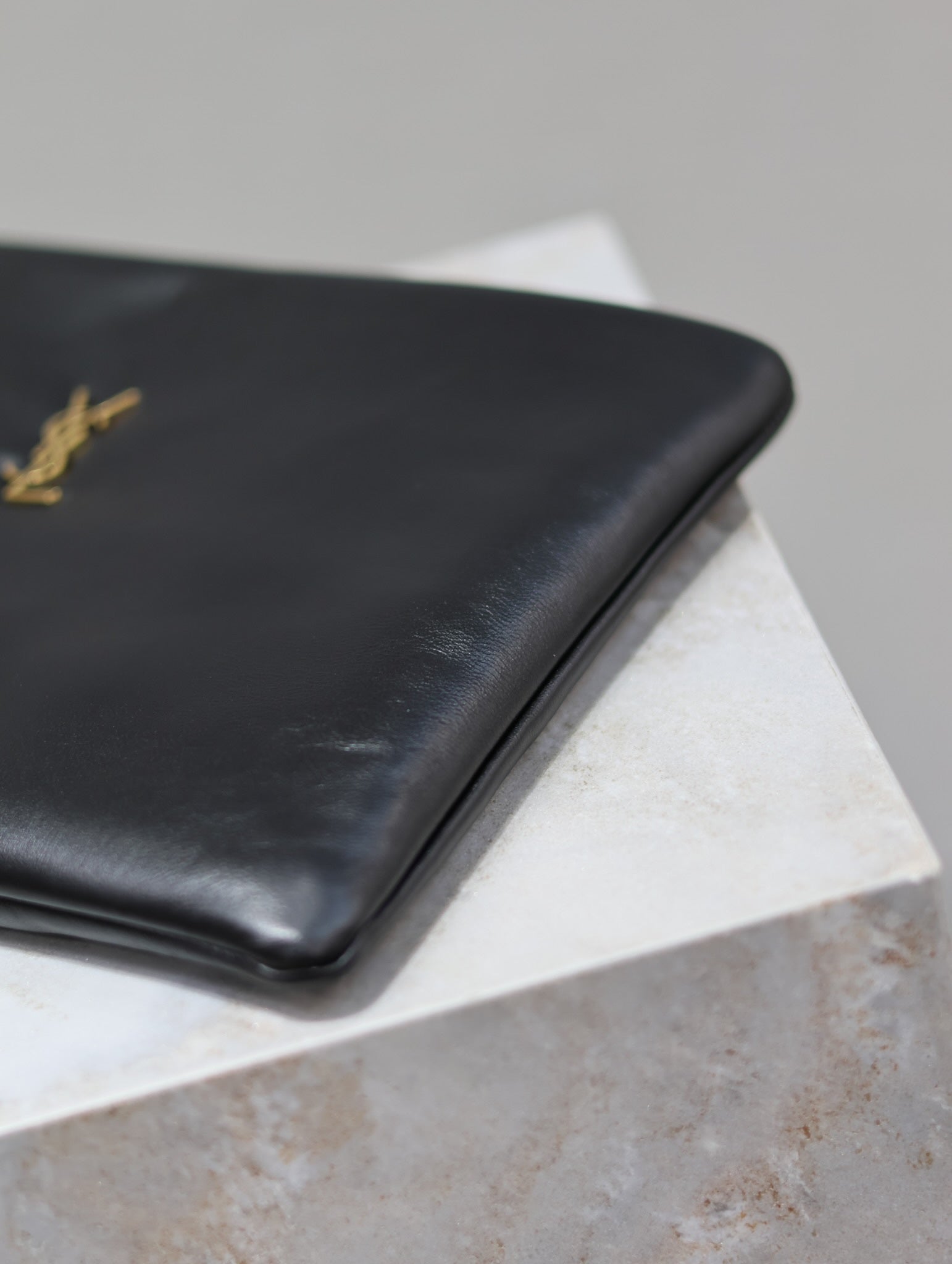 SAINT LAURENT CALYPSO LARGE POUCH 30 IN BLACK SMOOTH LAMBSKIN