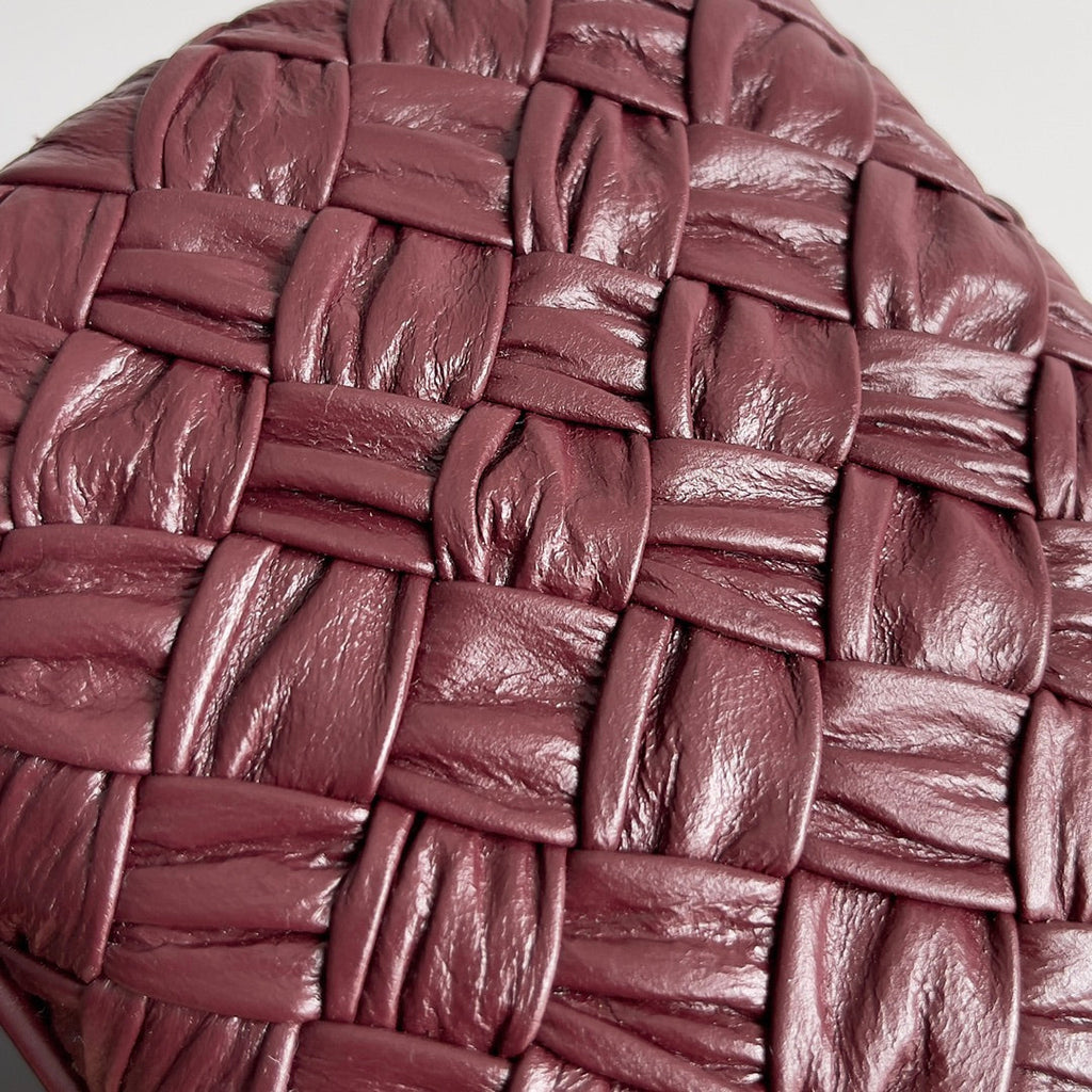 BOTTEGA VENETA CLASSIC KNOT 20 IN PLUM PURPLE LAMBSKIN