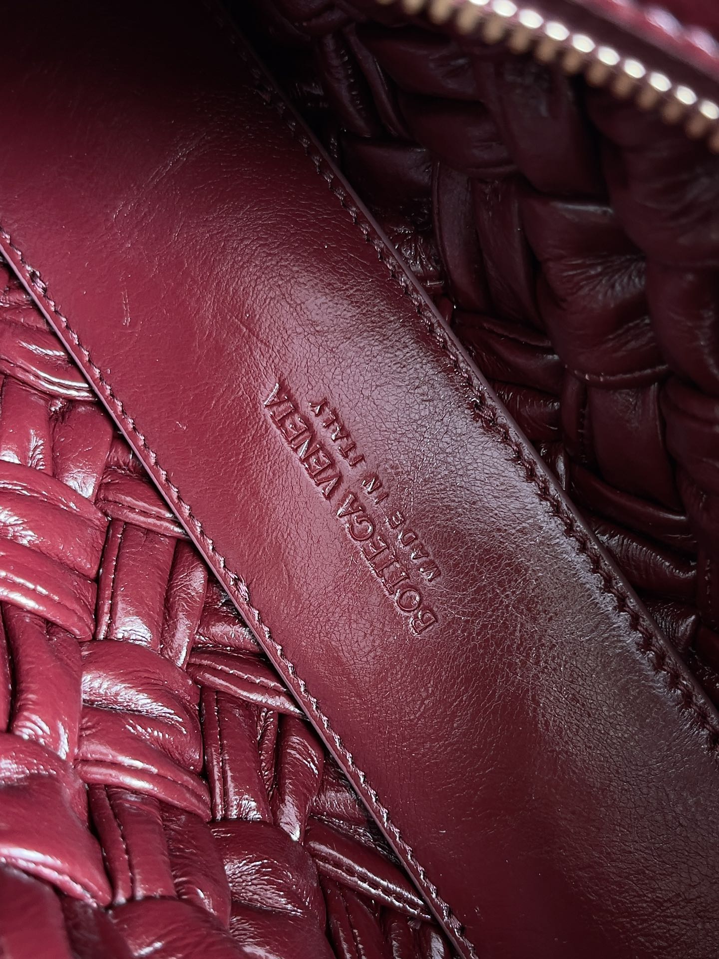 BOTTEGA VENETA KELIMERO CHA-CHA CLUTCH 28.5 IN BURGUNDY LAMBSKIN