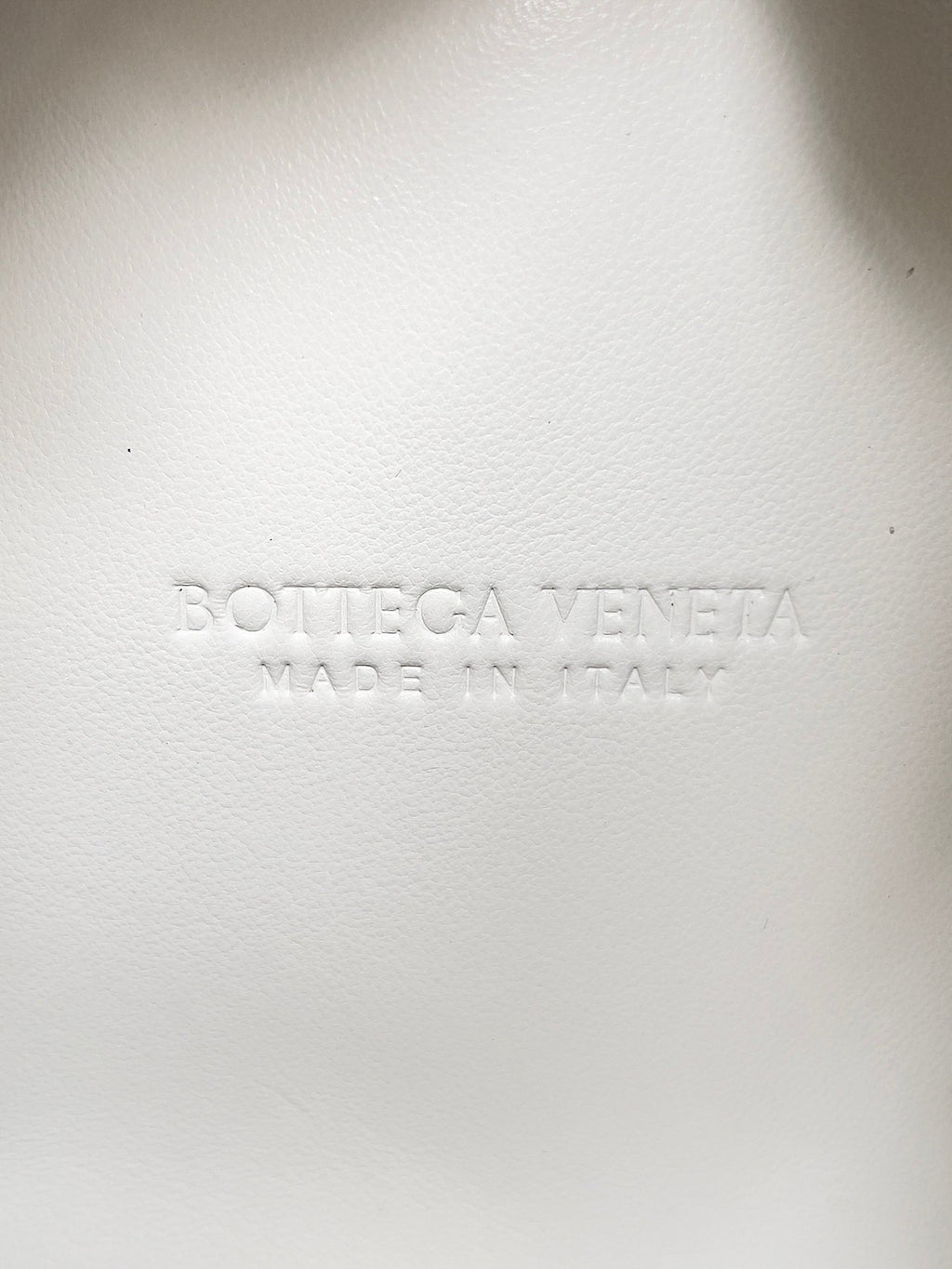 BOTTEGA VENETA BV Small Parachute 21 White Lambskin Ghw