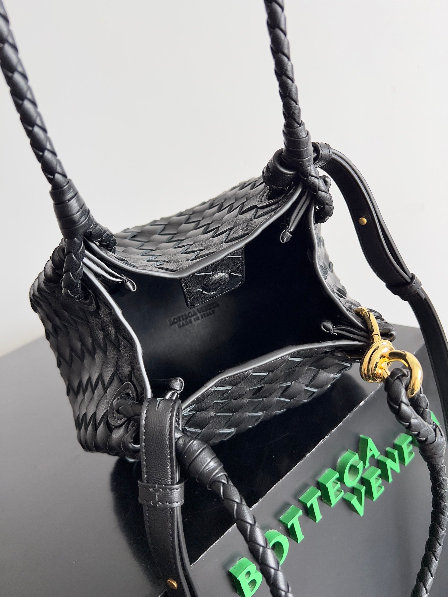 BOTTEGA VENETA BV Small Parachute 21 Black Lambskin Ghw