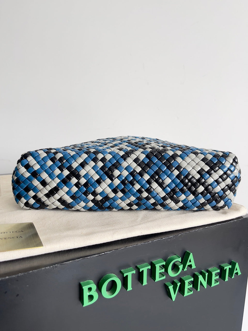 BOTTEGA VENETA TOSCA SHOULDER BAG 27 IN BLUE MIX BLACK AND WHITE LAMBSKIN