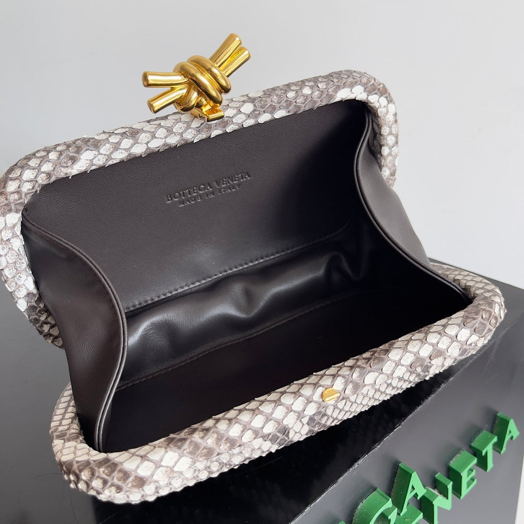 BOTTEGA VENETA KNOT CHAIN CLUTCH 20.5 IN SNAKE PATTERN CALFSKIN