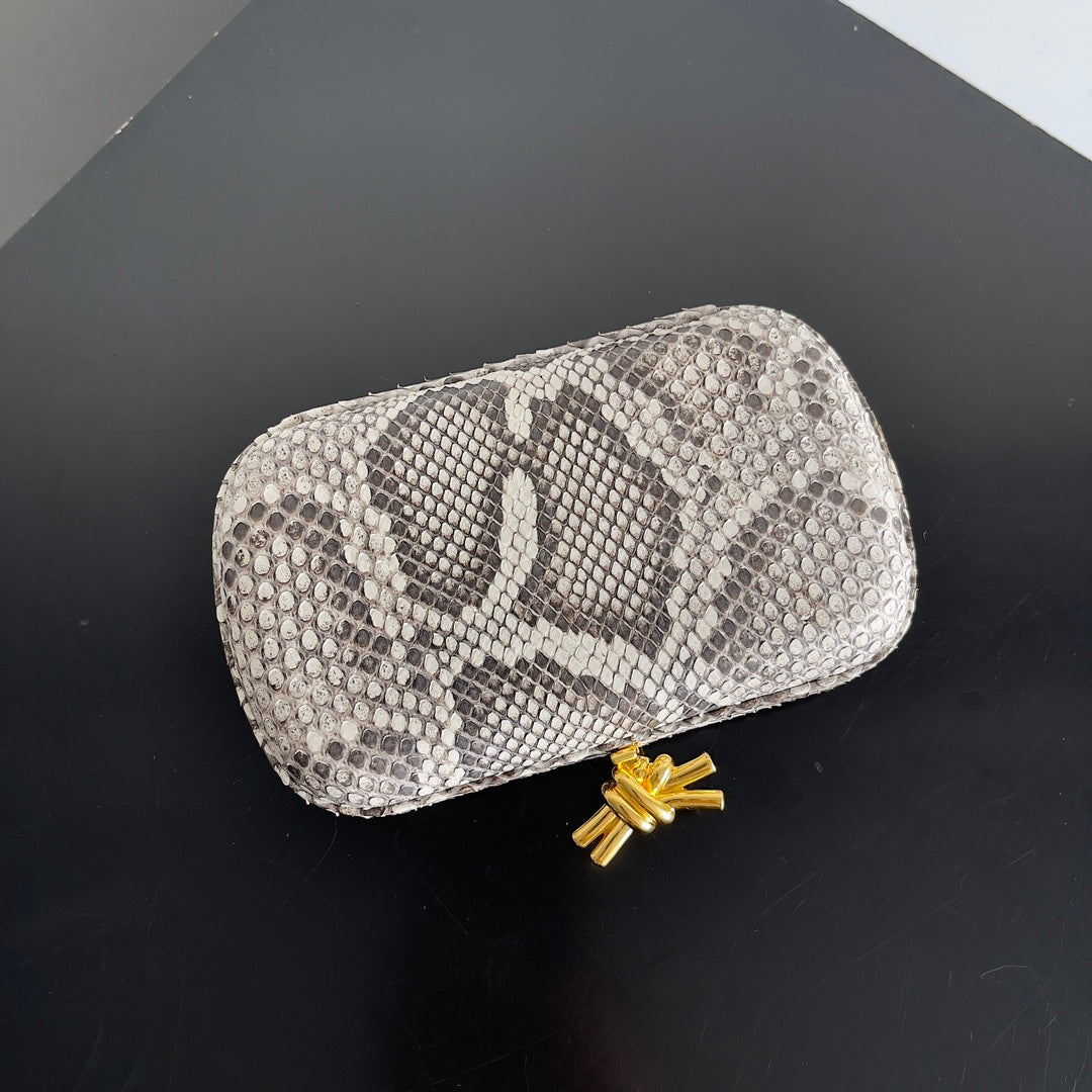 BOTTEGA VENETA KNOT CHAIN CLUTCH 20.5 IN SNAKE PATTERN CALFSKIN