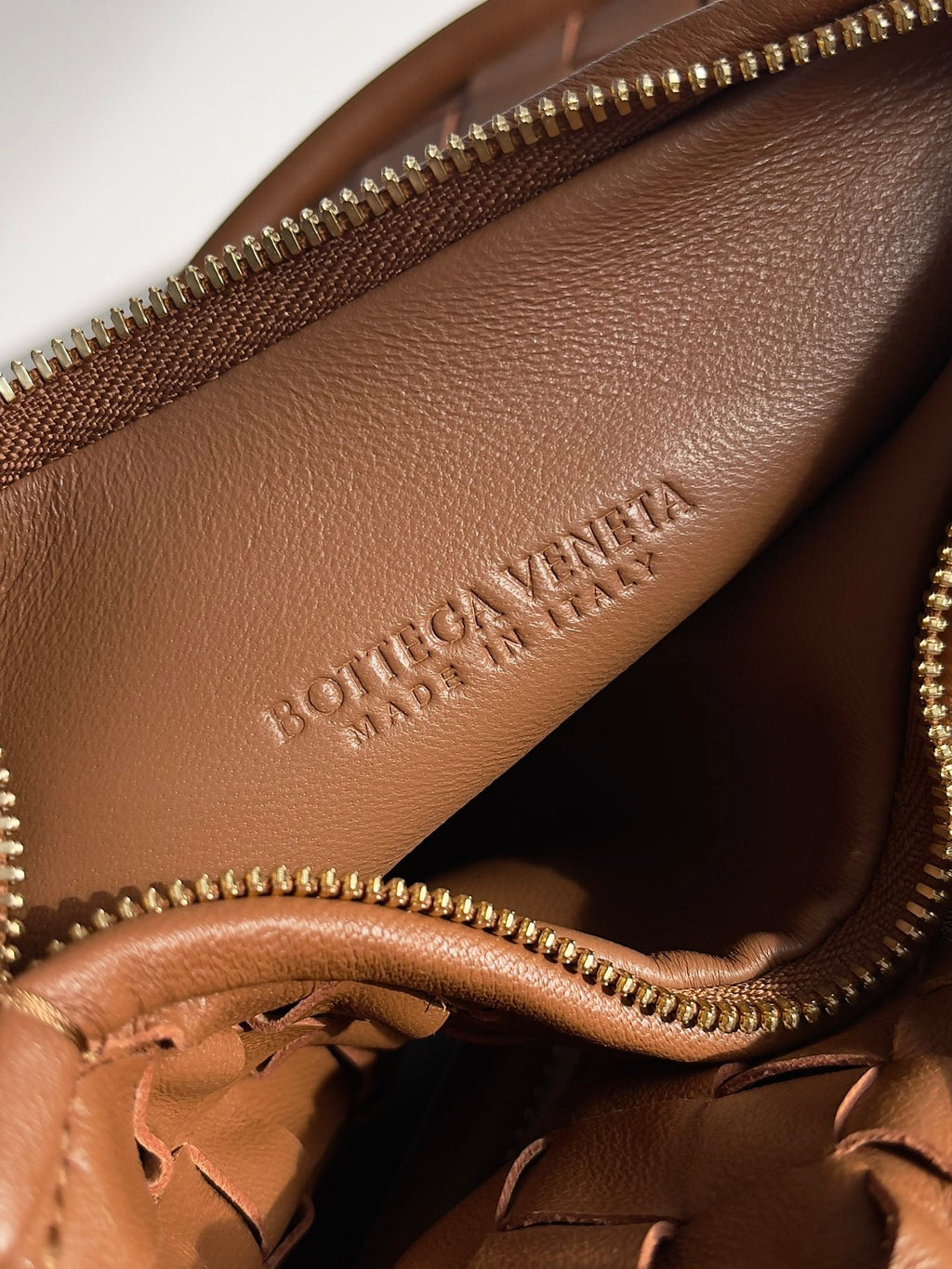 BOTTEGA VENETA SMALL GEMELLI 24 IN BRONZE BROWN LAMBSKIN