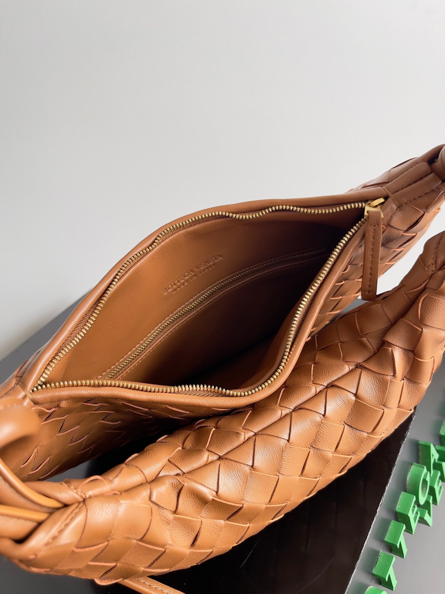 BOTTEGA VENETA MEDIUM GEMELLI SHOULDER BAG 36 IN BROWN LAMBSKIN