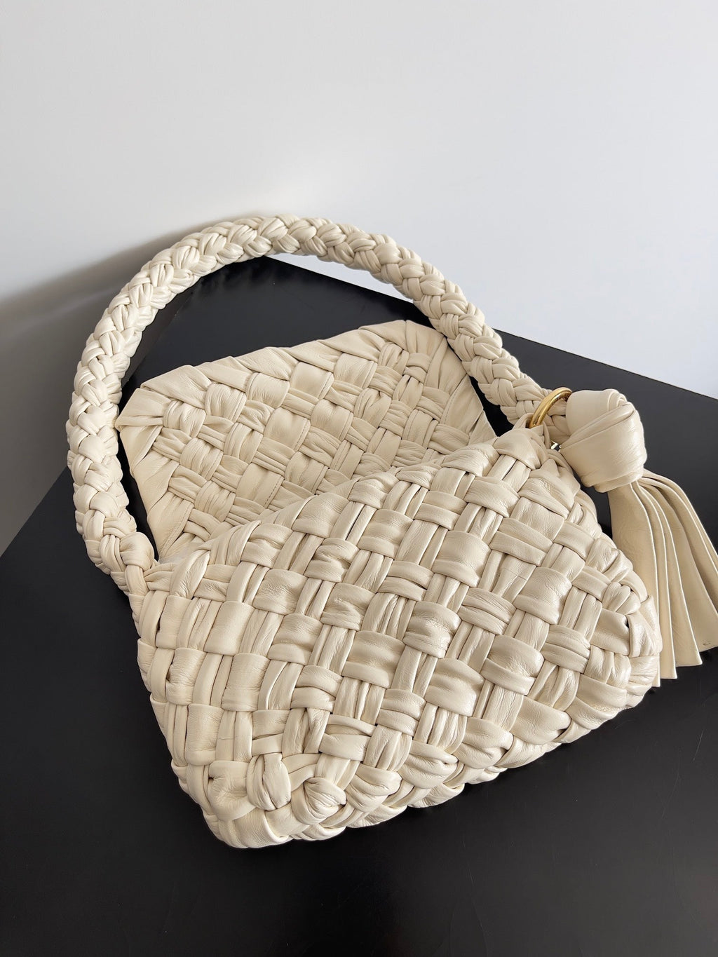 BOTTEGA VENETA KALIMERO CITTÀ 25 IN OFF WHITE CALFSKIN