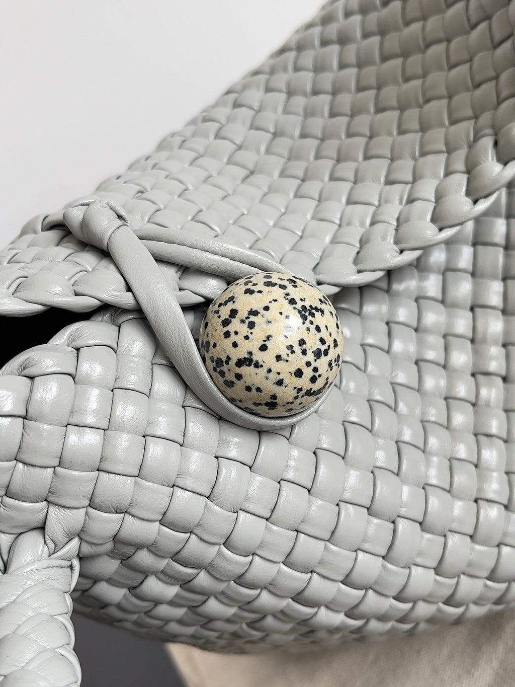 BOTTEGA VENETA TOSCA SHOULDER BAG 27 IN AGATE GREY LAMBSKIN WITH DALMATA STONE DETAIL