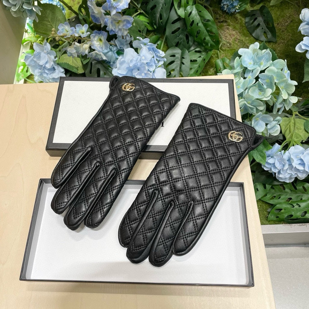 GUCCI TOUCHSCREEN GLOVES IN BLACK LAMBSKIN 427401