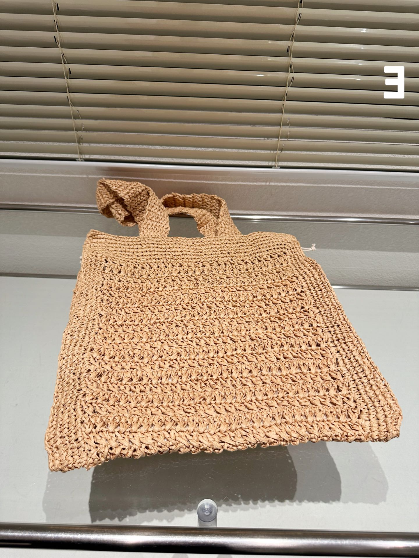 MIU MIU TOTE 38 BAG IN BEIGE BROWN STRAW WOVEN