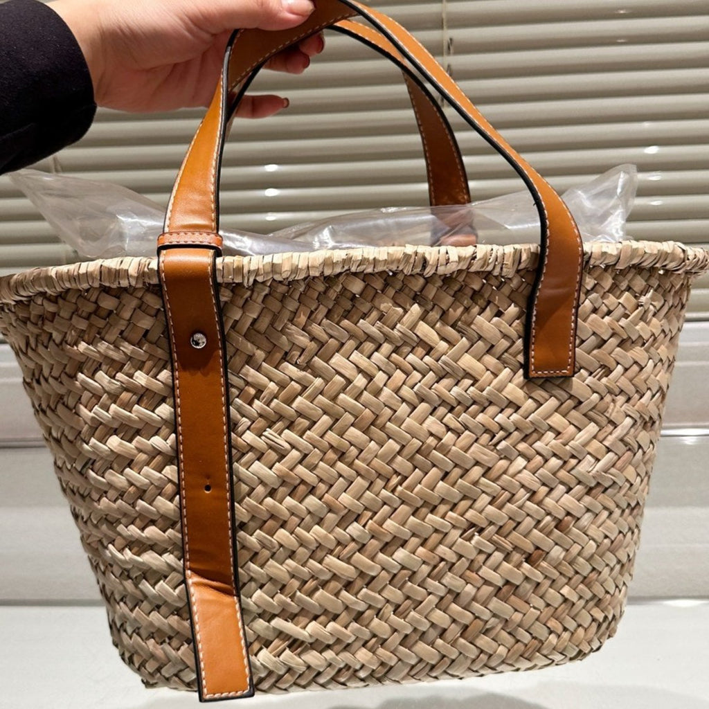LOEWE LOE MEDIUM 28 BASKET BAG IN NATURAL RAFFIA