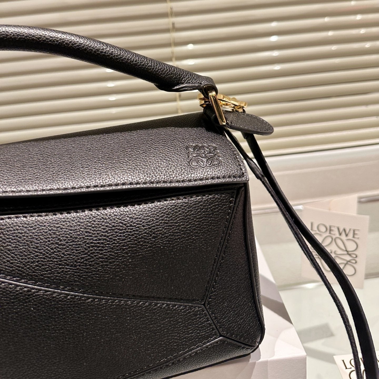 LOEWE LOE MEDIUM 25 PUZZLE BAG IN BLACK GRAINED CALFSKIN