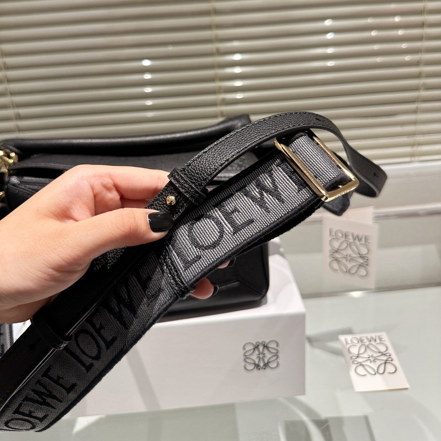 LOEWE LOE MEDIUM 25 PUZZLE BAG IN BLACK GRAINED CALFSKIN