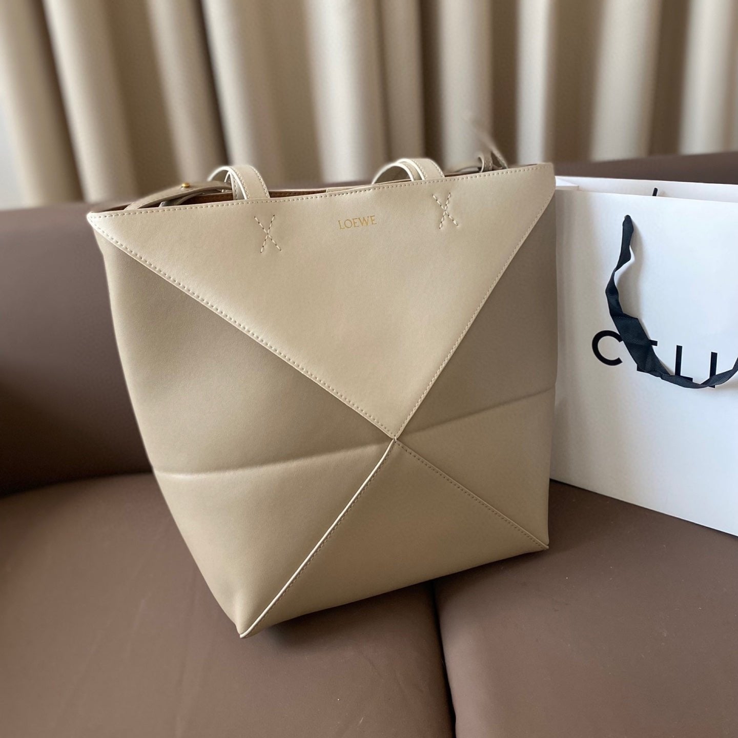 LOEWE LOE 32 MEDIUM PUZZLE FOLD TOTE IN WHITE MIX PASTEL GREY SHINY CALFSKIN