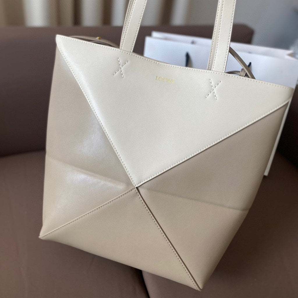 LOEWE LOE 32 MEDIUM PUZZLE FOLD TOTE IN WHITE MIX PASTEL GREY SHINY CALFSKIN