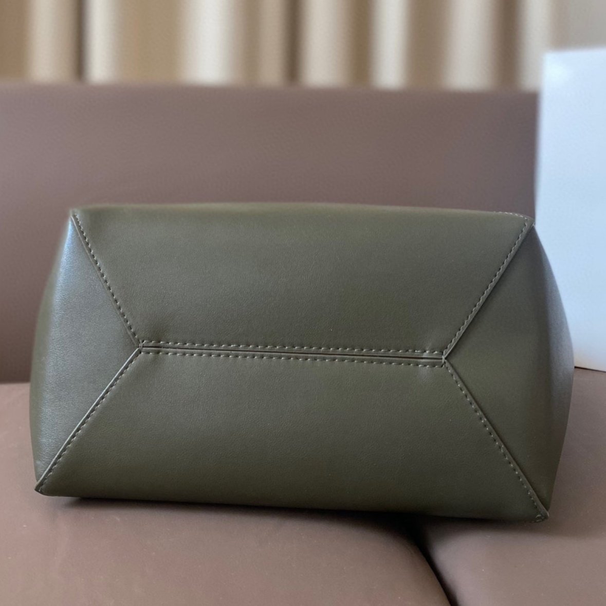 LOEWE LOE 32 MEDIUM PUZZLE FOLD TOTE IN DARK KHAKI GREEN SHINY CALFSKIN