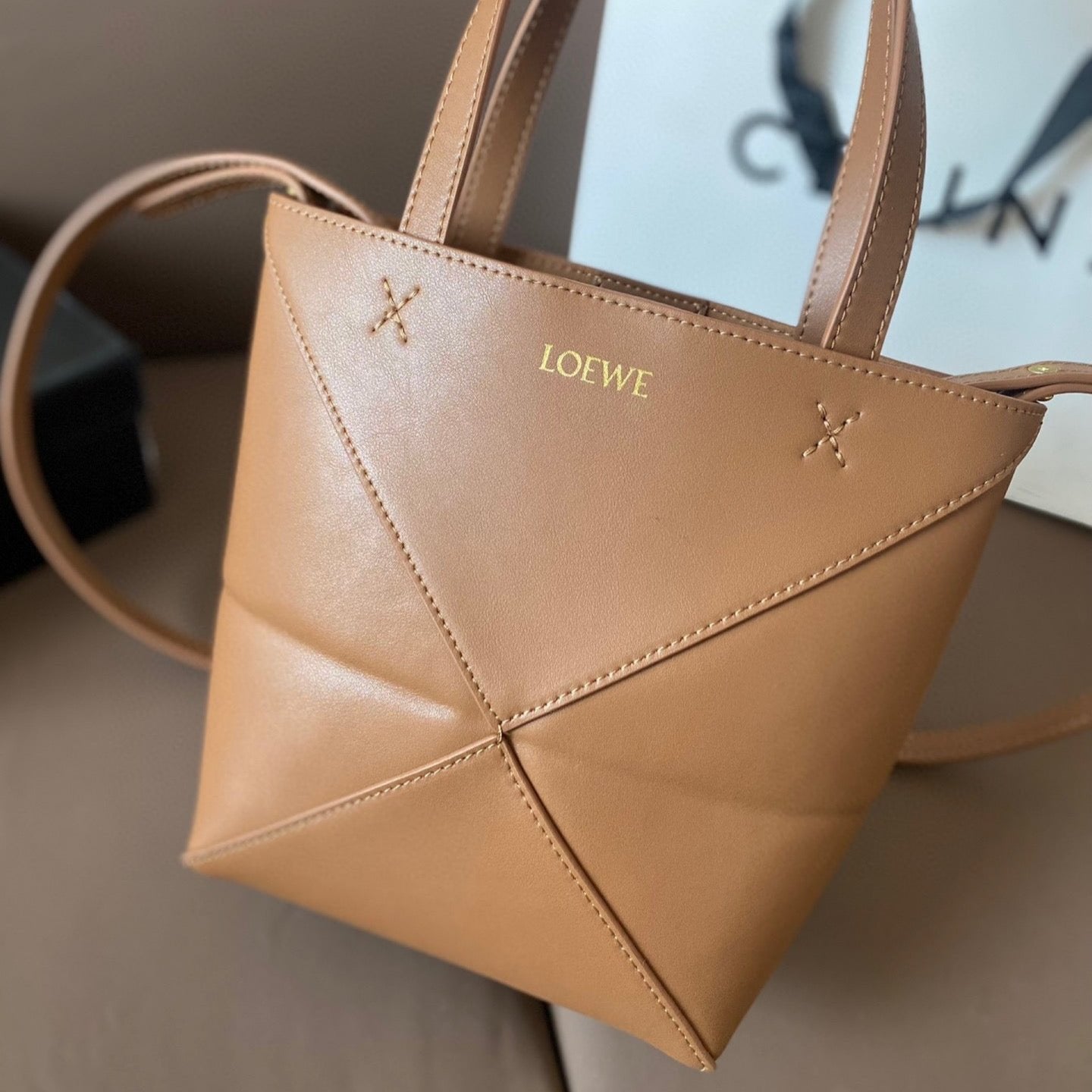 LOEWE LOE 21 PUZZLE FOLD TOTE IN WARM DESERT SHINY CALFSKIN