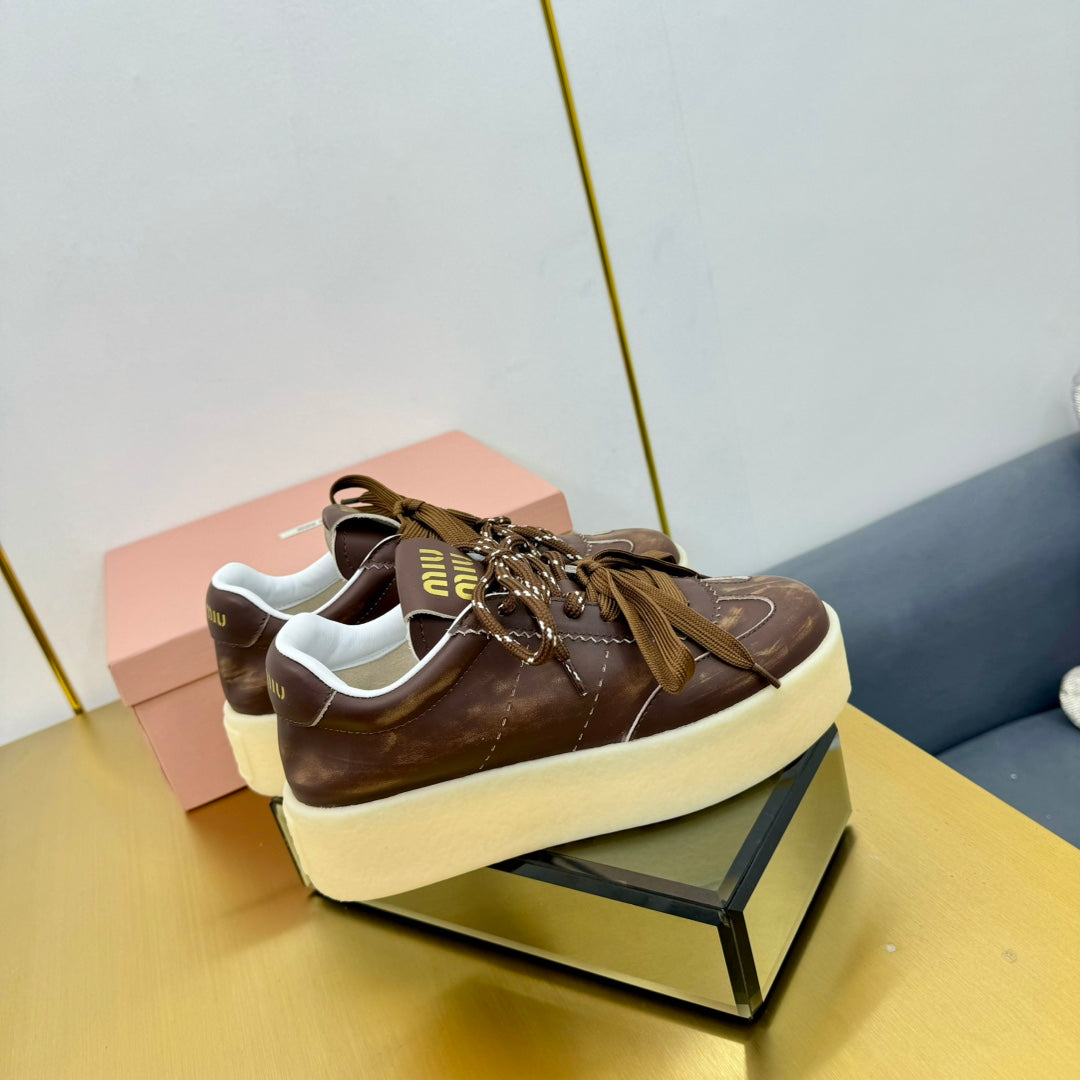 THICK-SOLED RETRO SNEAKERS IN BROWN SMOOTH LAMBSKIN