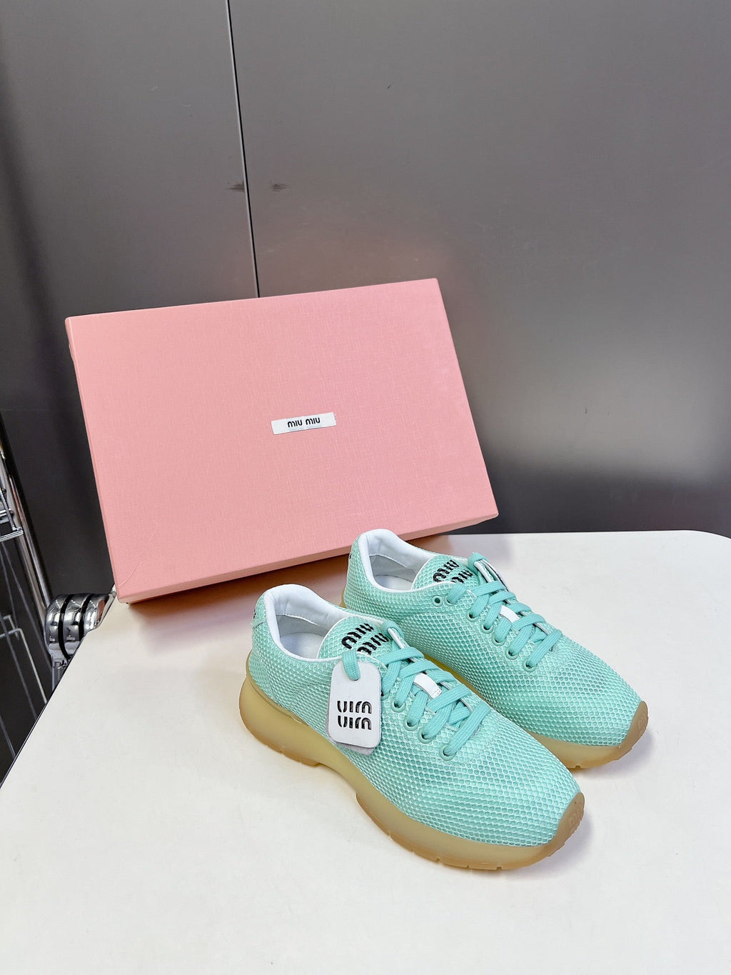BASIC SNEAKERS IN TURQUOISE MESH