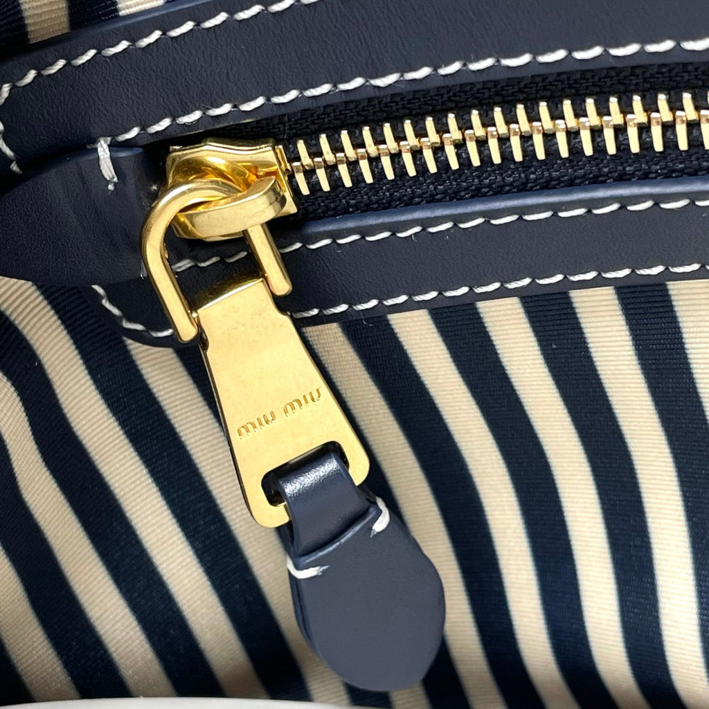 MIU MIU IVY TOTE BAG 40 IN WHITE CANVAS AND NAVY LEATHER TRIM