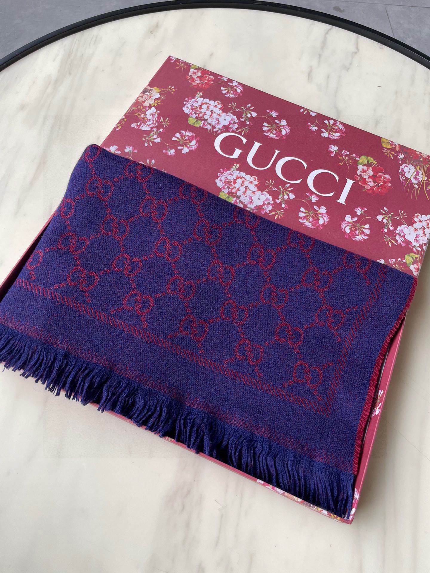 GUCCI SCARF 180 CM IN VIOLET PURPLE PATTERN MONOGRAM WOOL 407526