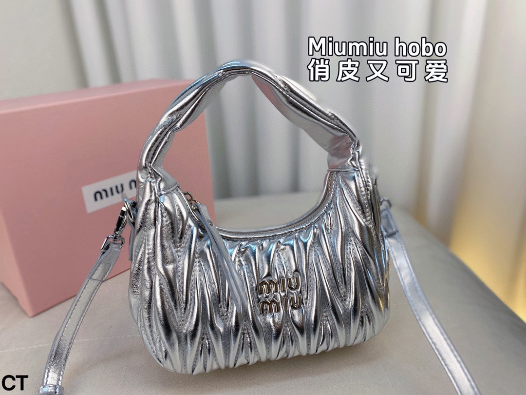 MIU MIU WANDER 22 BAG IN SILVER LAMBSKIN