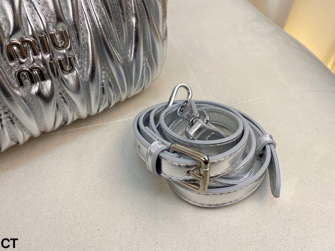 MIU MIU WANDER 22 BAG IN SILVER LAMBSKIN