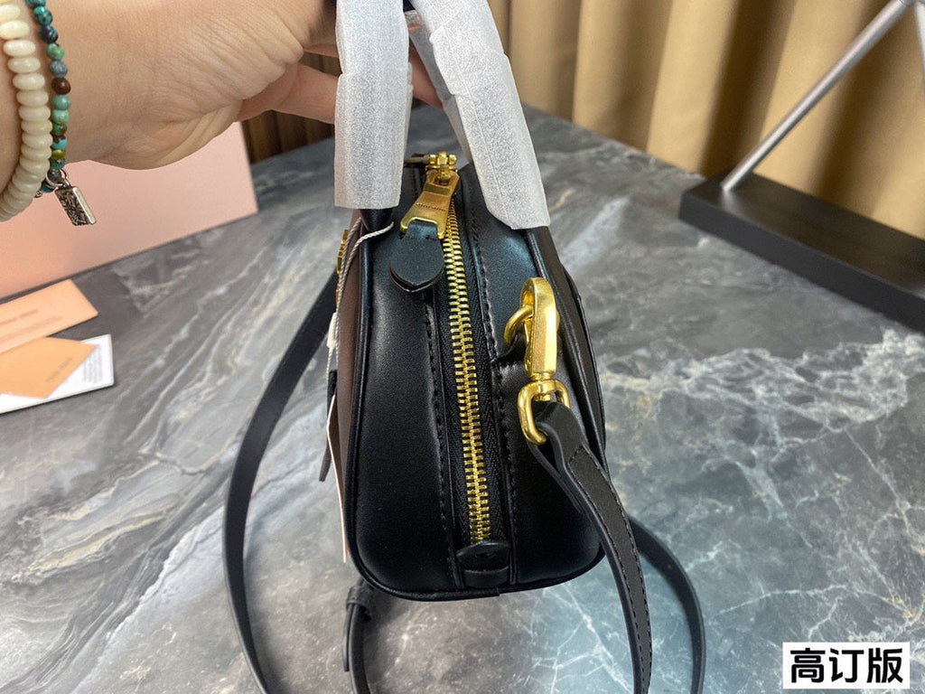 MIU MIU HALF - MOON BAG 18 IN BLACK CALFSKIN