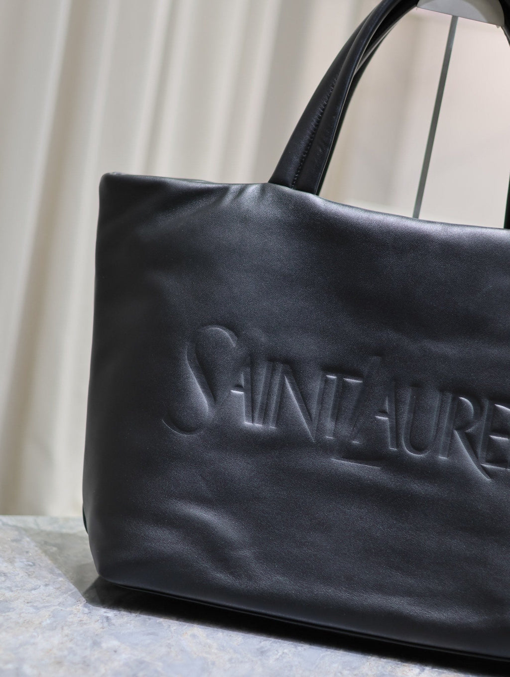 SAINT LAURENT TOTE BAG 50 IN BLACK CALFSKIN WITH EMBOSSED LOGO
