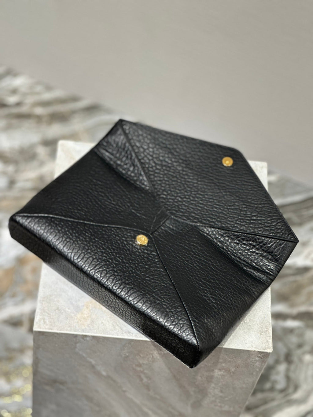 SAINT LAURENT ENVELOPE CLUTCH 29 IN BLACK LAMBSKIN COPPER LOGO