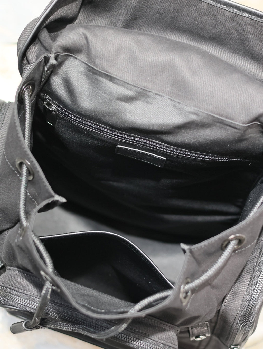 SAINT LAURENT CITY MULTI-POCKET BACKPACK 42 IN BLACK NYLON AND SMOOTH CALFSKIN