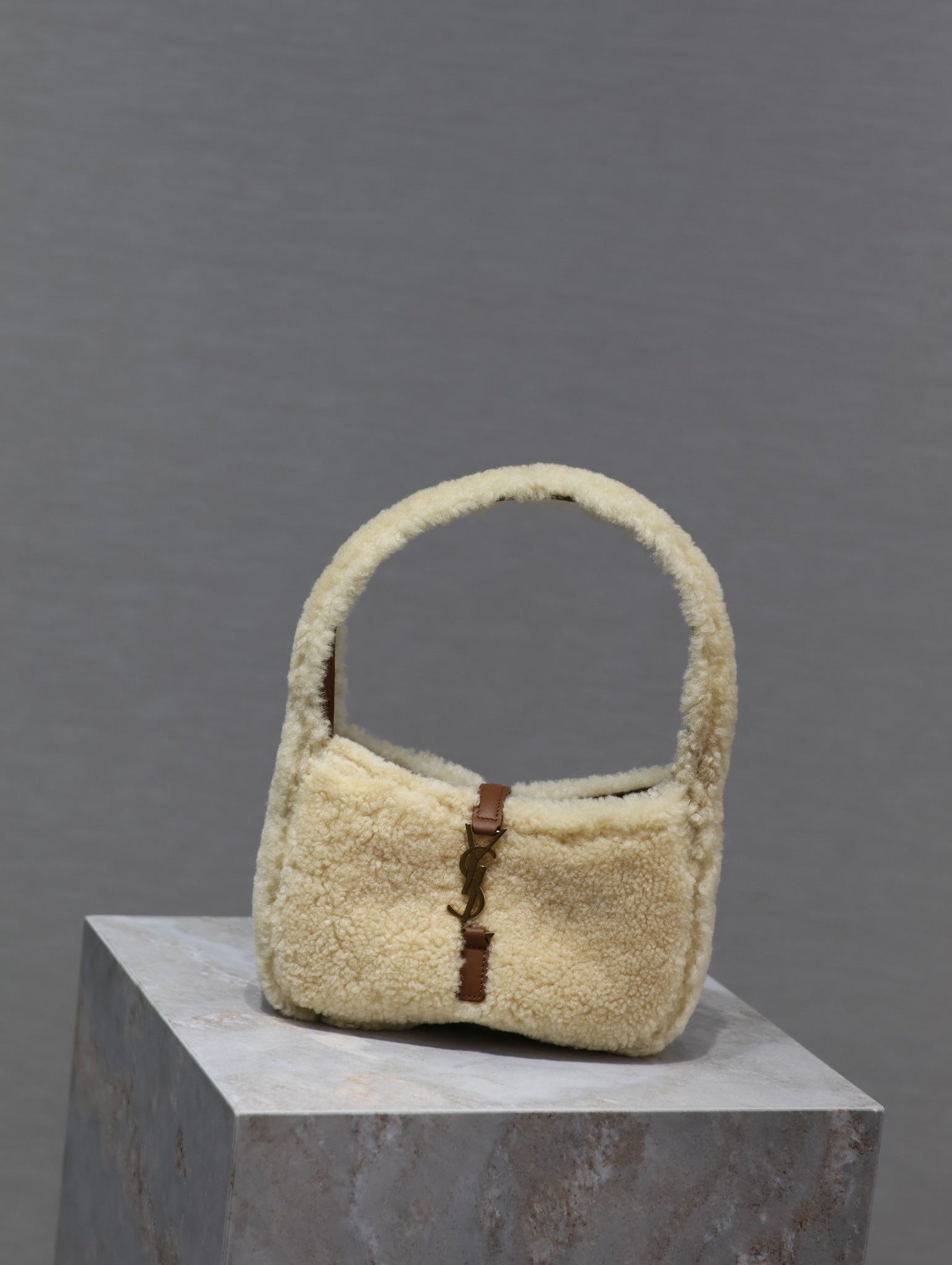 SAINT LAURENT LE 5 À 7 MINI BAG 19 IN CREAM SHEARLING AND BROWN CALFSKIN TRIM