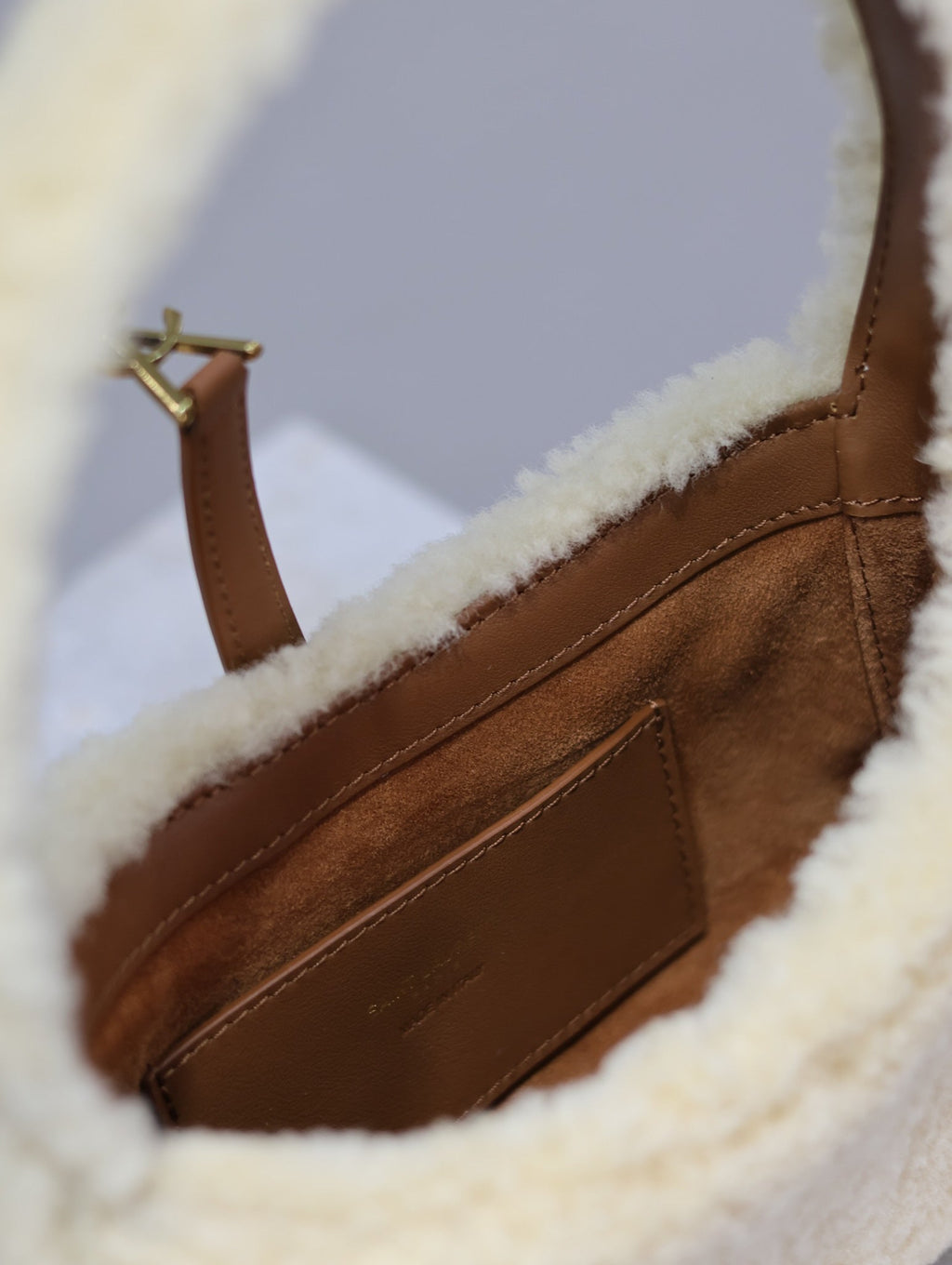 SAINT LAURENT LE 5 À 7 MINI BAG 19 IN CREAM SHEARLING AND BROWN CALFSKIN TRIM