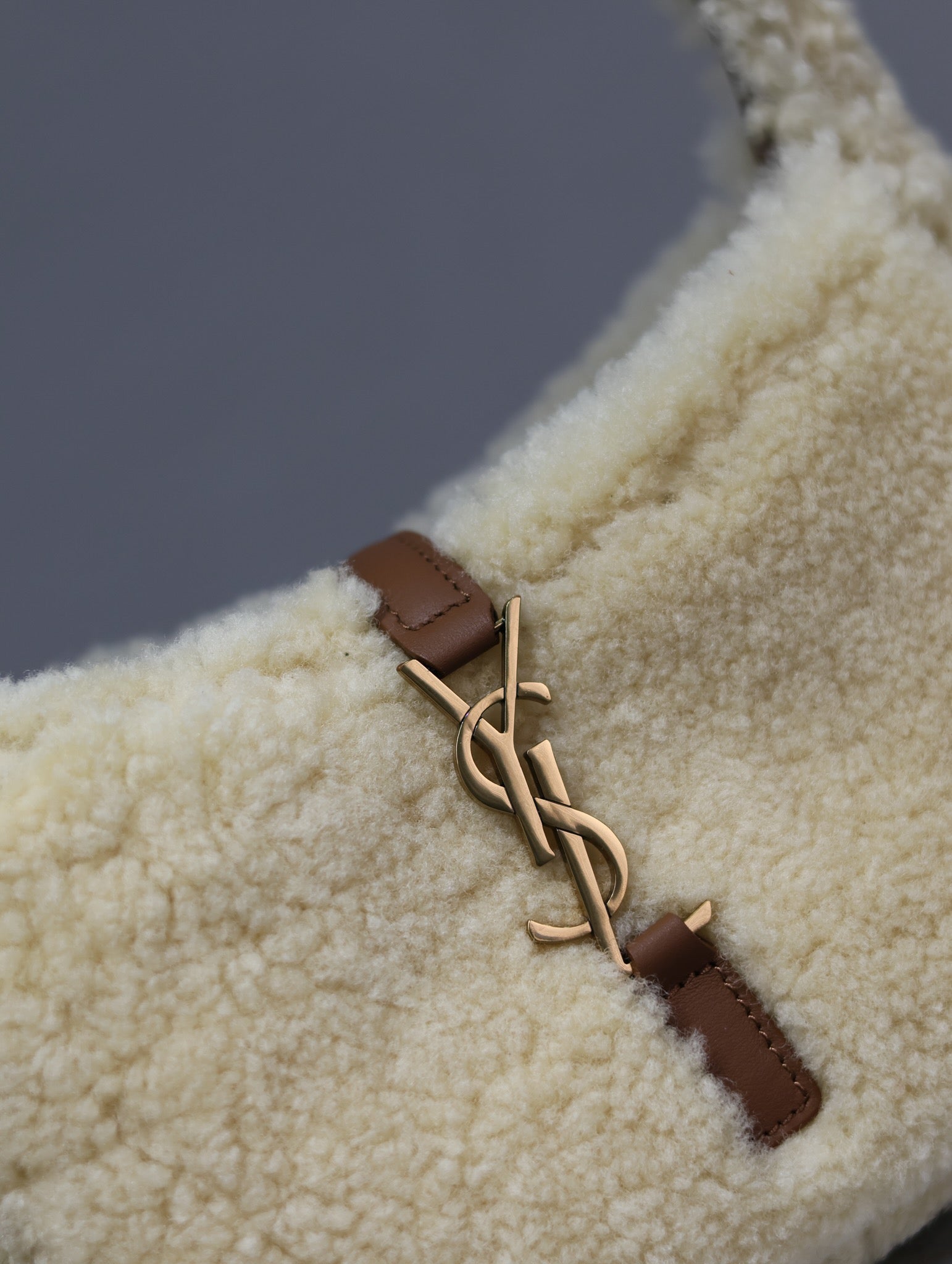 SAINT LAURENT LE 5 À 7 MINI BAG 19 IN CREAM SHEARLING AND BROWN CALFSKIN TRIM