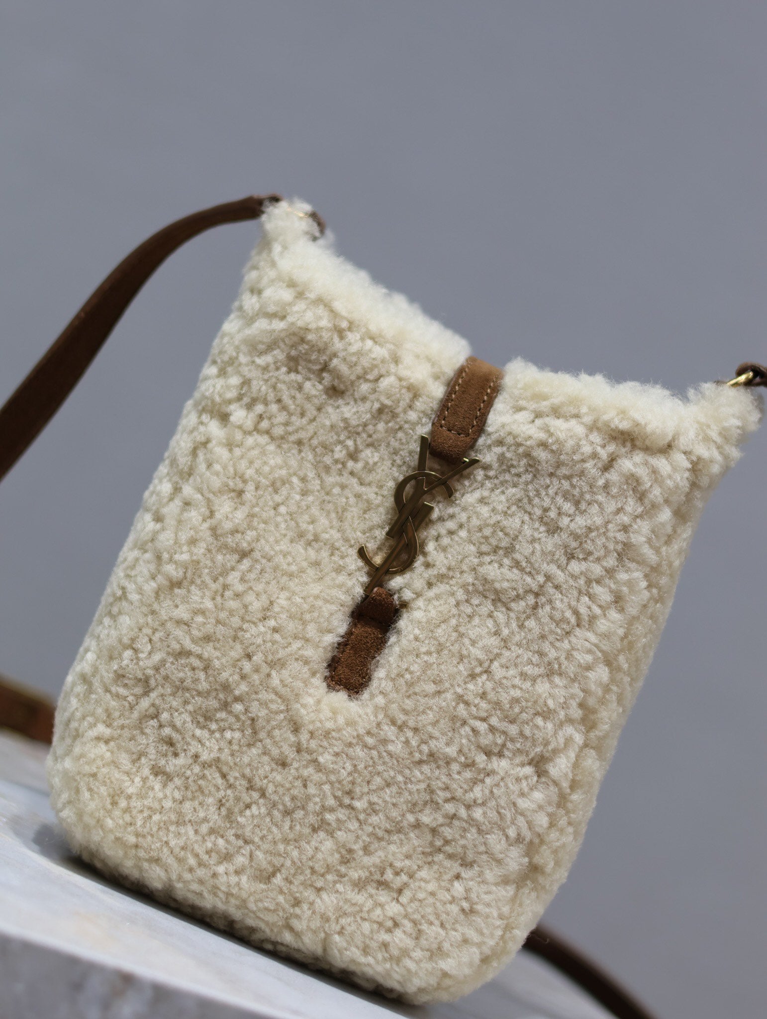 SAINT LAURENT LE 5 À 7 HOBO BAG 18 IN CREAM SHEARLING AND BROWN SUEDE TRIM