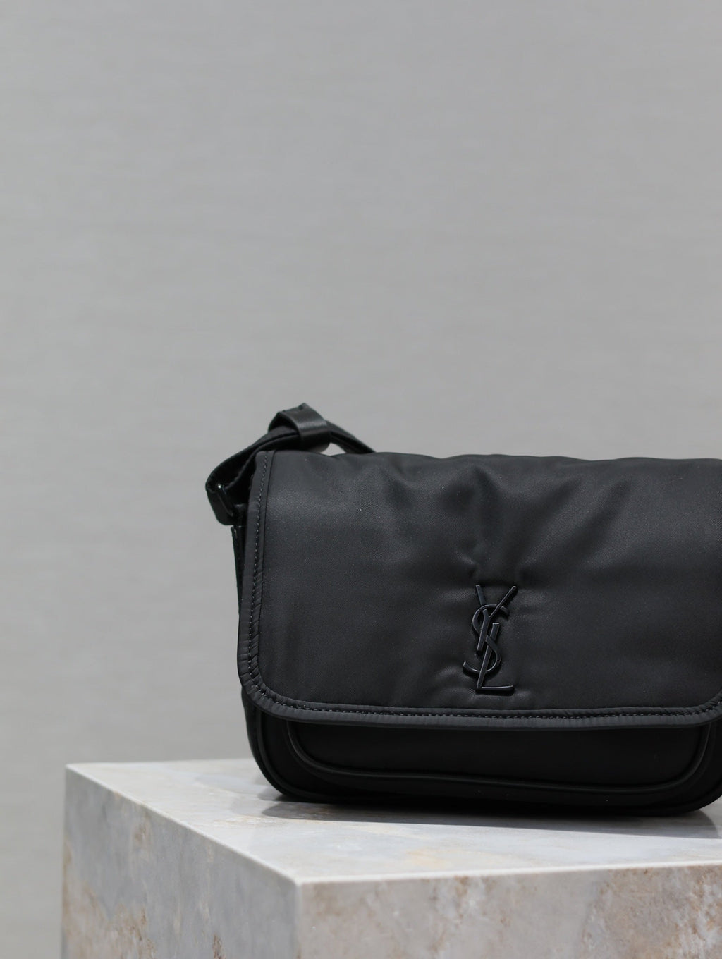 SAINT LAURENT NIKI BABY 22 IN BLACK NYLON