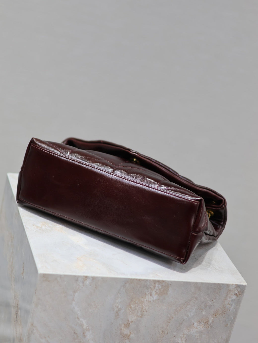 SAINT LAURENT YSL 25S LOULOU PUFFER MEDIUM 29 IN DARK BURGUNDY CALFSKIN
