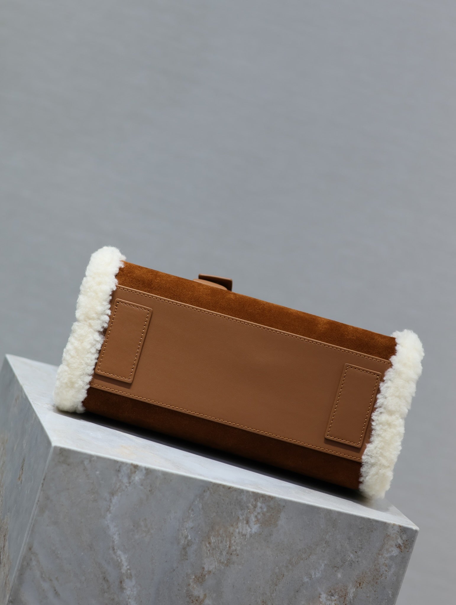SAINT LAURENT SAC DE JOUR 26 IN BROWN SUEDE AND WHITE SHEARLING TRIM