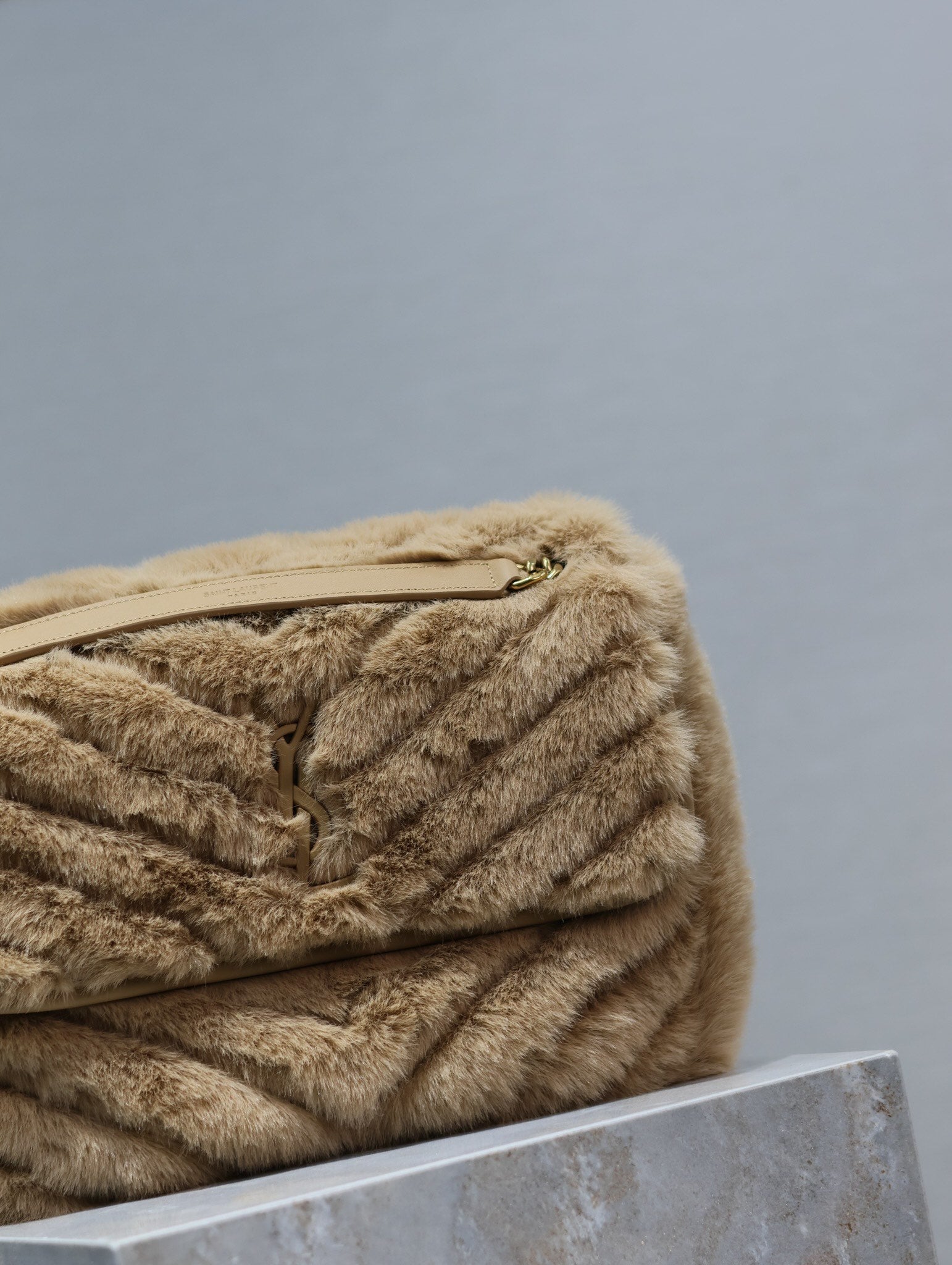 SAINT LAURENT NIKI MEDIUM 28 IN DARK BEIGE RABBIT FUR