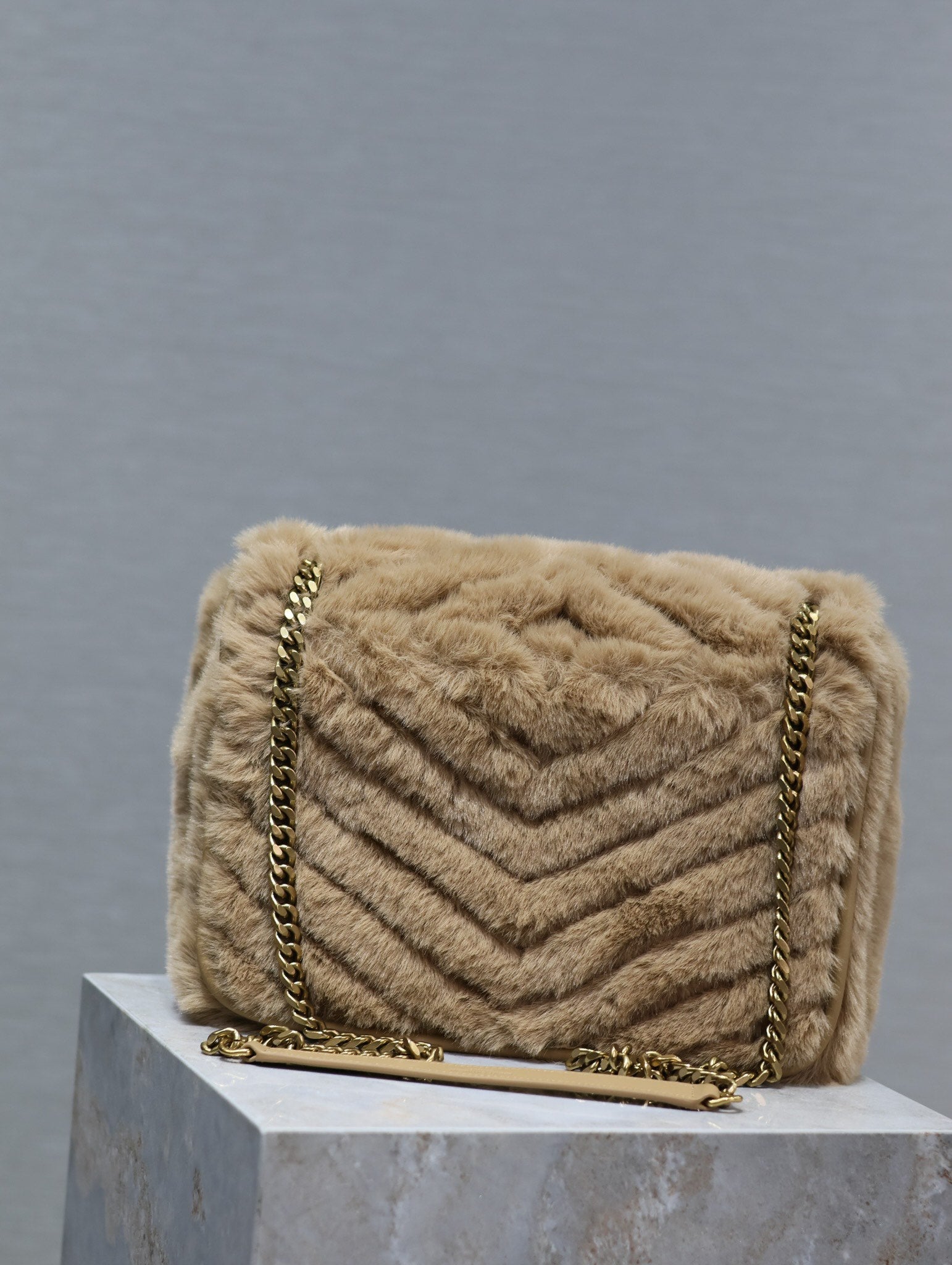 SAINT LAURENT NIKI MEDIUM 28 IN DARK BEIGE RABBIT FUR