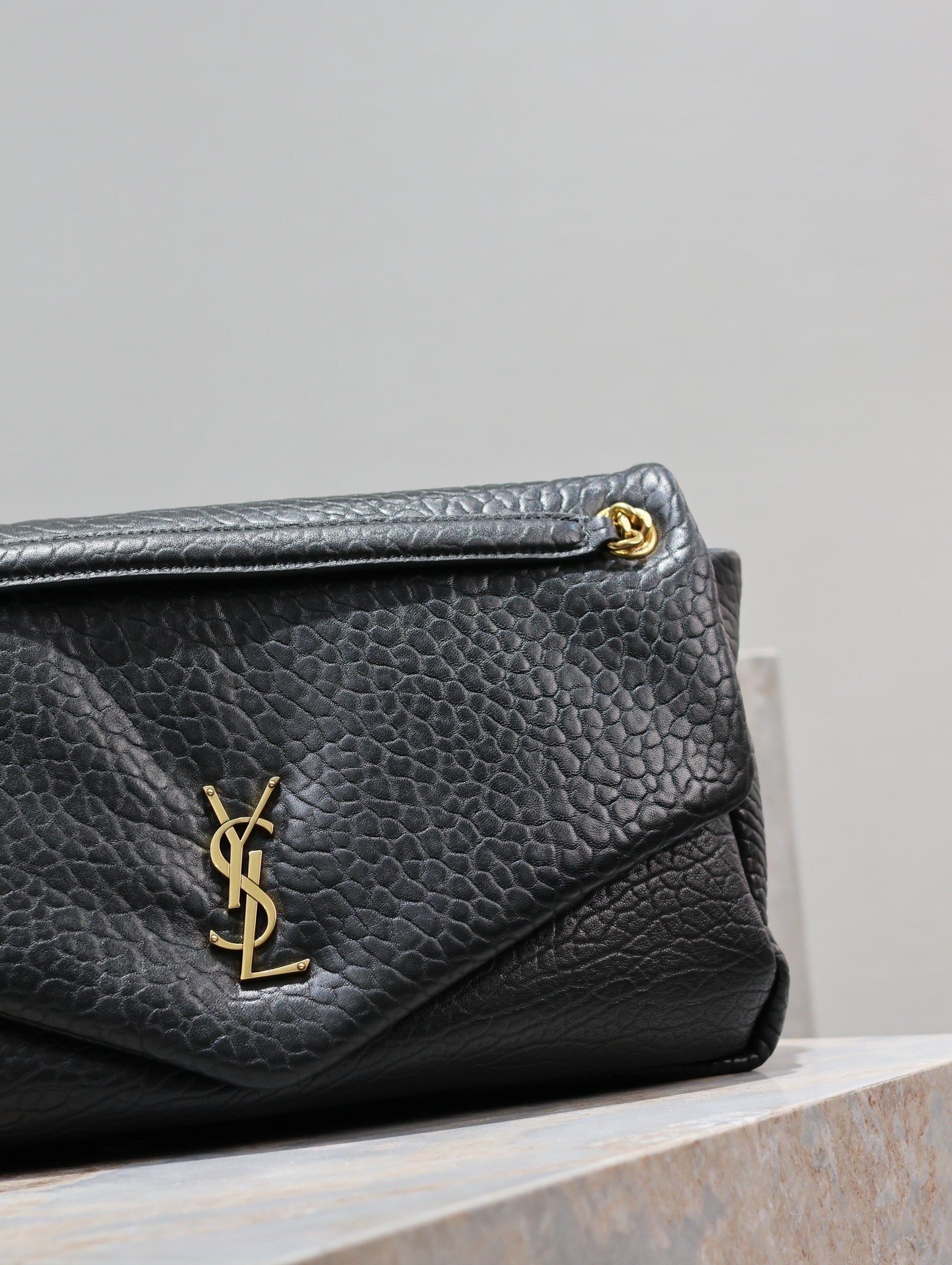 SAINT LAURENT CALYPSO BAG 35 IN BLACK LAMBSKIN GOLD HARDWARE